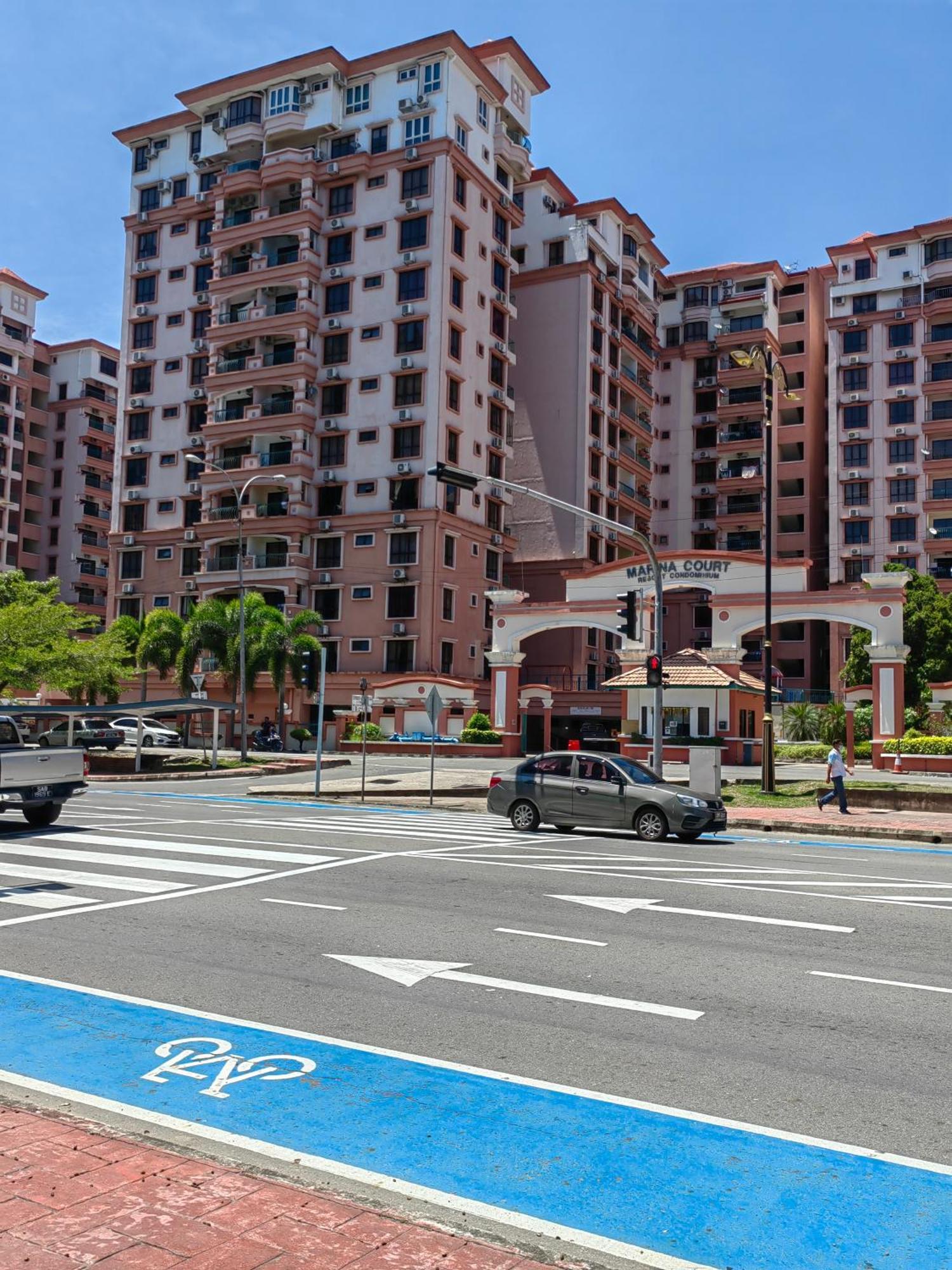 Town Condo - Marina Court Kota Kinabalu Extérieur photo
